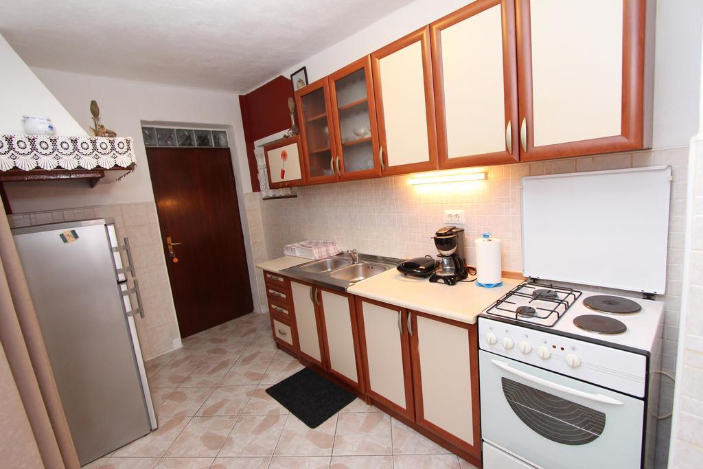 Apartment Alba Rovigno Esterno foto