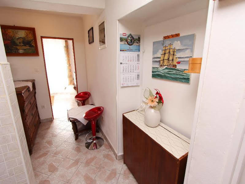 Apartment Alba Rovigno Esterno foto